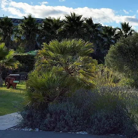 Отель Le Jardin De Babylone Festive & Naturiste 